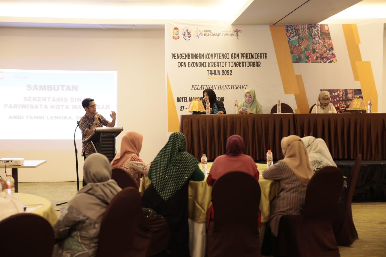 Dispar Kota Makassar Tingkatkan Kualitas SDM Pariwisata Masyarakat Lorong dalam Pengembangan Kompetensi SDM Parekraf Tingkat Dasar