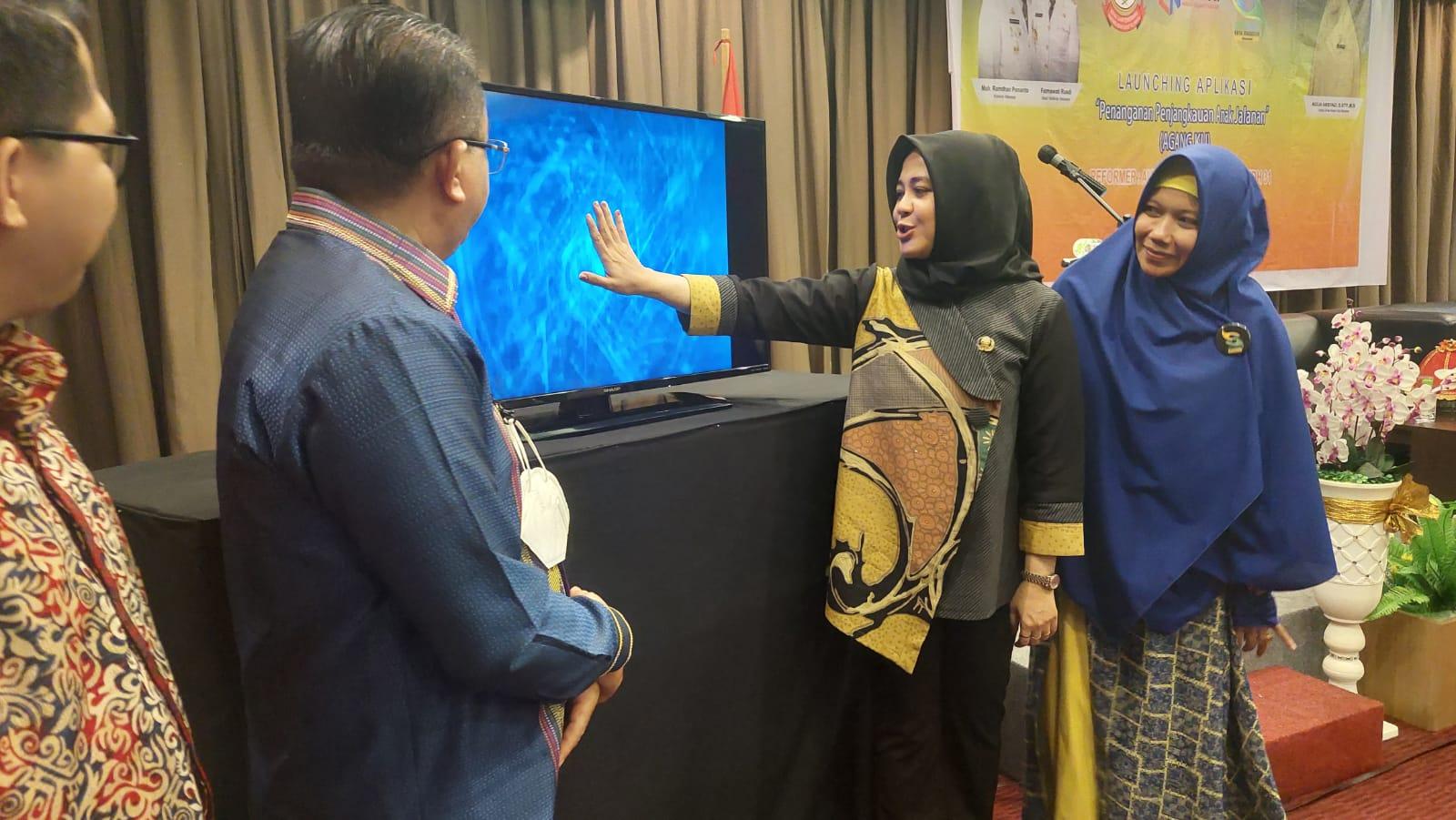 Atasi Persoalan Anjal dan Gepeng, Wakil Walikota Makassar Resmi Launching Aplikasi “Agang’ku” – MakassarKota