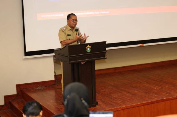 Kenalkan Makassar Lewat Inovasi Sombere Smart City, Danny Jadi Pembicara Seminar Internasional FT Unhas – MakassarKota