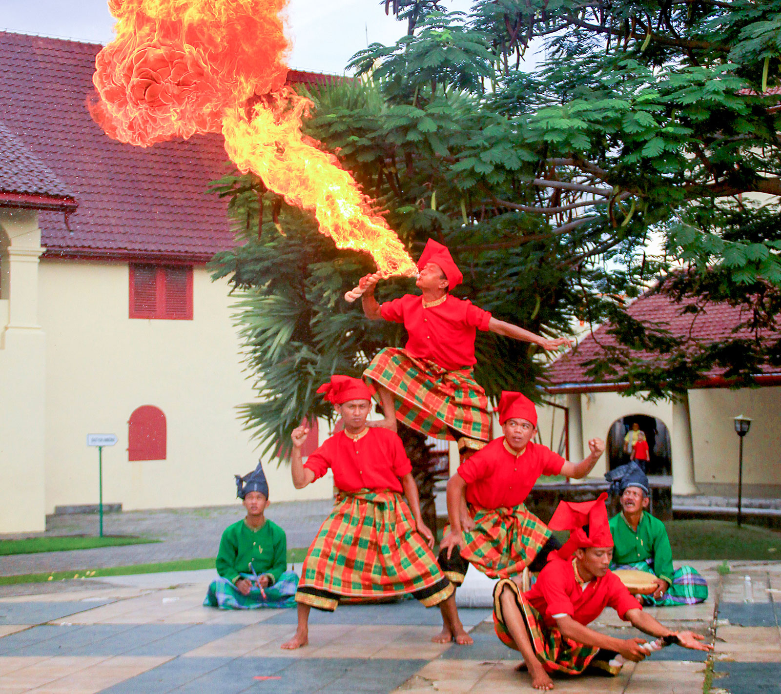 Mengenal Keberagaman Kota Makassar Melalui Seni Tari