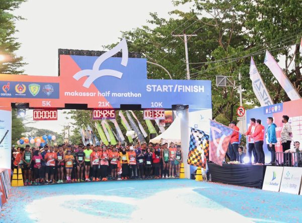 Tim Medis Dinkes Makassar Siaga di Half Marathon 2022 – MakassarKota