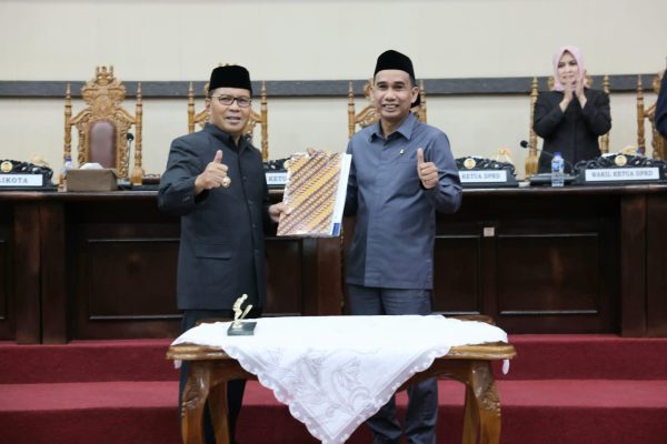 Wali Kota Makassar – Ketua DPRD Kota Makassar Sepakati Rancangan KUA – PPAS APBD 2023 – MakassarKota