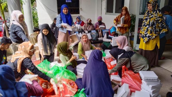 Dinas Sosial Makassar Pastikan Kebutuhan Pangan Pengungsi Terpenuhi – MakassarKota