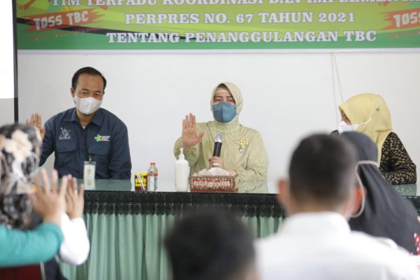 Indira Yusuf Ismail Dampingi Tim Kemenkes Tinjau Penanganan Eliminasi TB di PKM Tamalate – MakassarKota