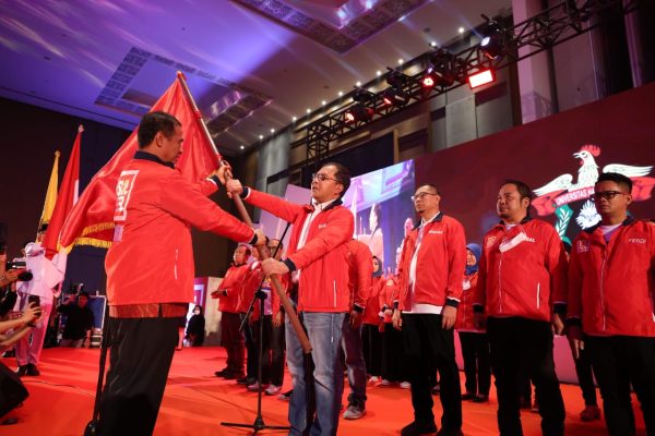 400 Pengurus IKA Wilayah Sulsel Dilantik, Danny Gaungkan Inisiasi-Kolaborasi untuk Negeri dan Sulsel – MakassarKota