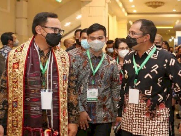 Danny Pomanto dan Gibran Rakabuming Terima Apresiasi KPI karena Beri STB Gratis – MakassarKota