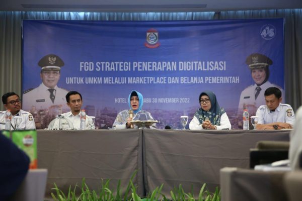 FGD Strategi Digitalisasi, Indira Yusuf Ismail Tekankan Pentingnya Pemahaman Digitalisasi bagi Penggerak UMKM – MakassarKota