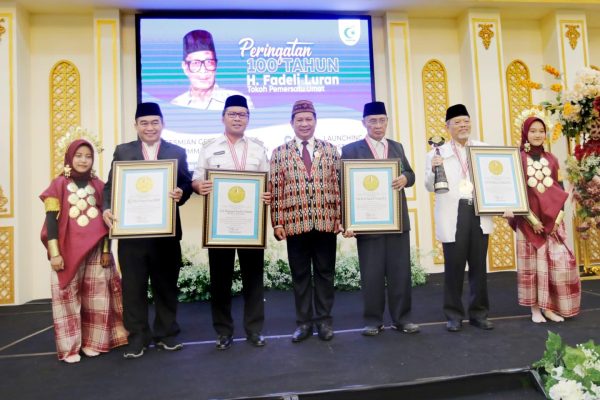 Perkuat Keimanan Umat, Danny Pomanto Sebut Makassar Butuh Peran Alim Ulama dan Tokoh Agama – MakassarKota