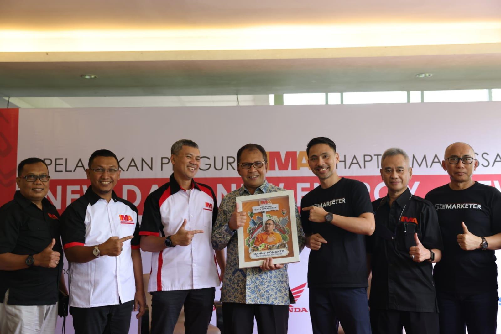Danny Pomanto dan Indonesia Marketing Association Kerja Sama Branding Makassar Kota Makan Enak, Target Februari Rampung – MakassarKota