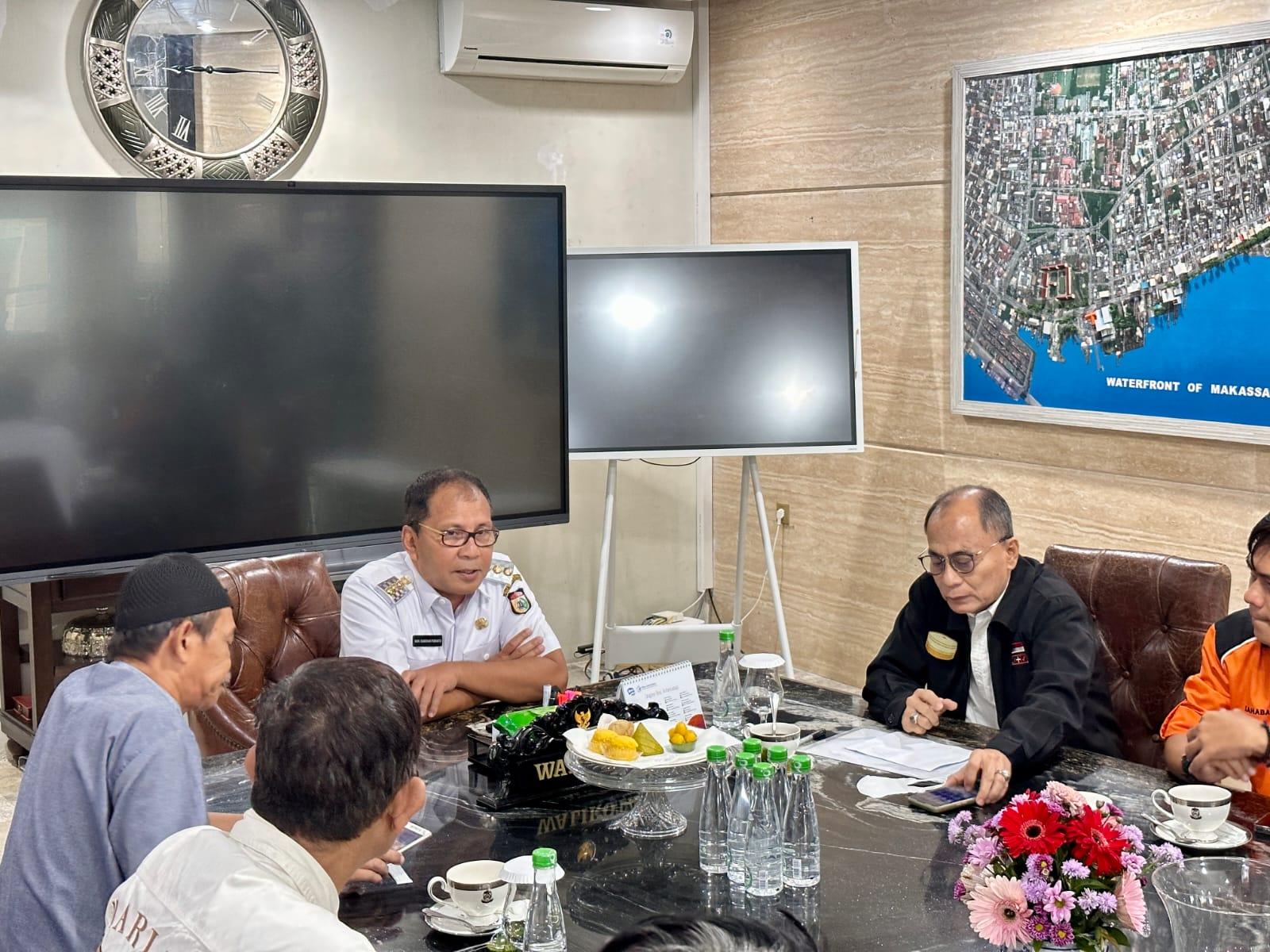 Disambangi Komunitas, Danny Sampaikan Tetap Jaga Kekompakan – MakassarKota