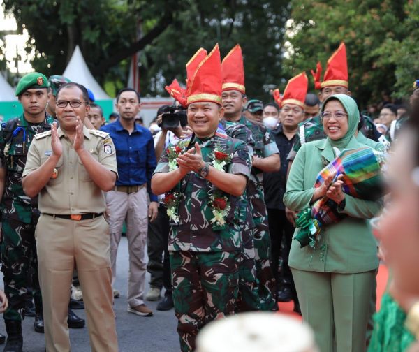 Terima Kunjungan KSAD, Danny Pomanto Ungkap Kolaborasi Pemkot Makassar – TNI AD Majukan Makassar – MakassarKota