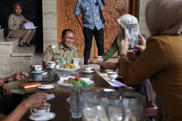 Wali Kota Danny Harap Pengurus Baru Studi Teater Tambora Jadi Wadah Pendidikan Seni Generasi Muda Makassar – MakassarKota
