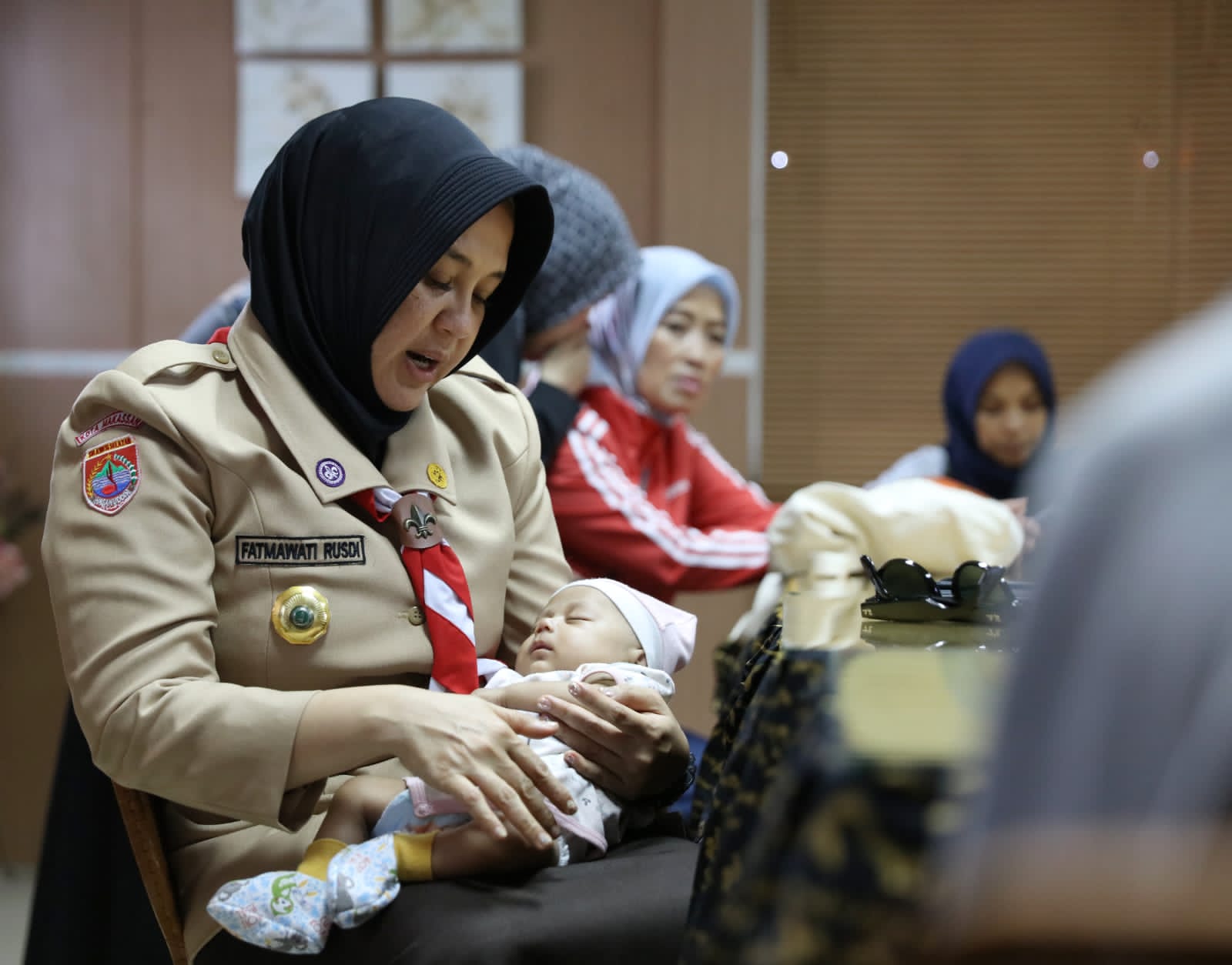 Kepedulian Fatmawati Rusdi Bantu Bayi Stunting di Rusunawa Panambungan Usai Ditinggal Ibunya