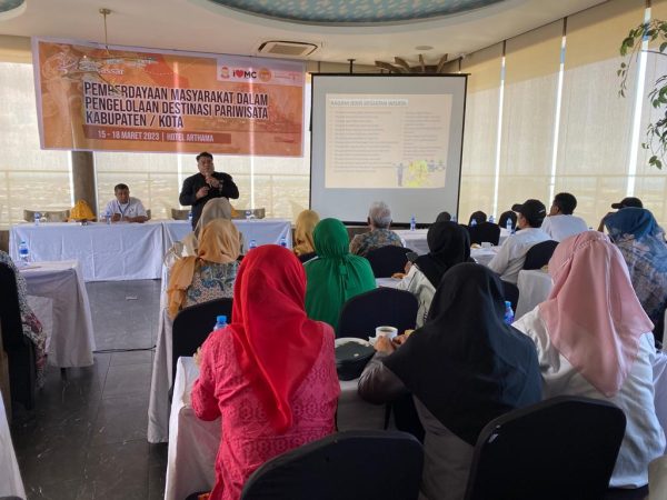 Dinas Pariwisata Kota Makassar Kembangkan Lorong Wisata Kota Makassar melalui kegiatan Pemberdayaan Masyarakat dalam Pengelolaan Daya Tarik Wisata