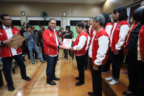 Lantik IKA Unhas Toraja, Danny Pomanto Tekankan Kiprah Alumni Sebagai Kontributor Pemerintah dan Masyarakat