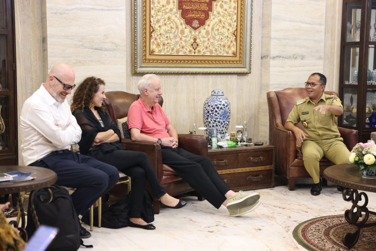 Danny Pomanto Ajak Delegasi Wellcome Trust dan Monash University Kuatkan Ekosistem Ekonomi Lorong Wisata