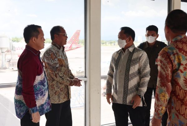 Wali Kota Danny Pomanto Ajak Mendagri Tito Nikmati Kuliner Makassar Kota Makan Enak