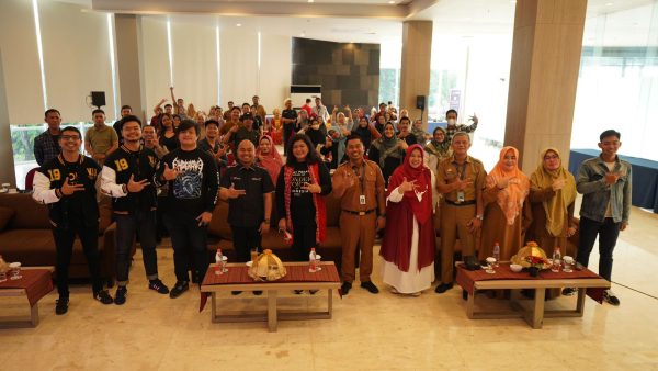 Disparekraf Kota Makassar - Voice Institute Indonesia Gelar Pelatihan Voice Over Road to Wonder Voice of Indonesia 2023
