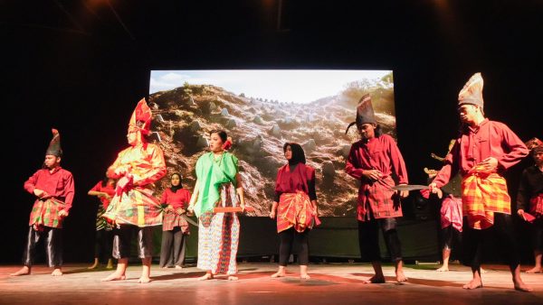 Dinas Pariwisata Kota Makassar Lestarikan Seni dan Budaya Kota Makassar Melalui Festival Seni Pertunjukan 2023