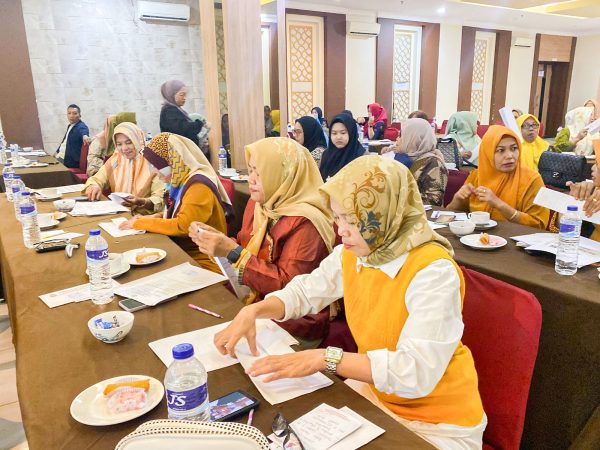 Dinas Pariwisata Kota Makassar Dorong Pengembangan Sub Sektor Kriya Melalui Pelatihan Handy Craft