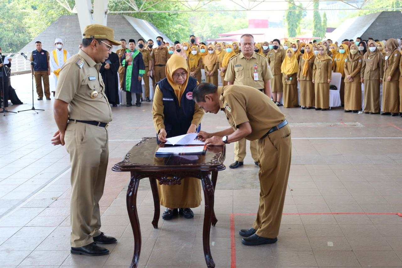 Danny Pomanto Lantik 829 Pejabat Fungsional Tertentu, Ingatkan Maksimalkan Kinerja