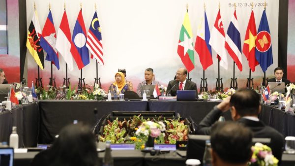 Kadis Kominfo Wakili Danny Pomanto di Forum Internasional ASCN 2023, Paparkan Inovasi Longwis Hingga Marvec