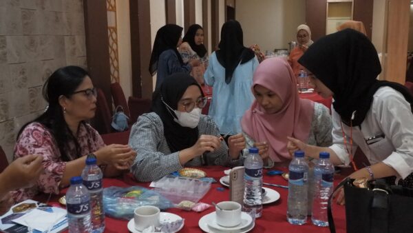 Dinas Pariwisata Kota Makassar Tingkatkan Keterampilan dan Perekonomian Masyarakat Kota Makassar Melalui Pelatihan Handy Craft Tahap IV