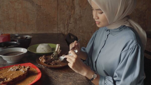 10 Ikon Kuliner dan Rekomendasi Tempat Makan Enak di Makassar