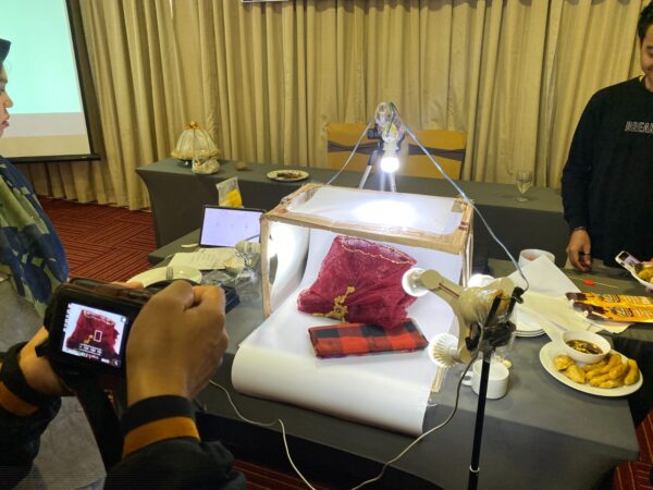 Dinas Pariwisata Kota Makassar Maksimalkan Promosi Digital bagi Ekonomi Kreatif Kota Makassar Melalui Program Inkubasi Periklanan