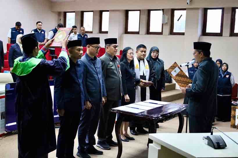 Danny Pomanto Lantik Empat Pejabat Disdukcapil Makassar – MakassarKota